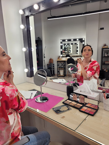 Apolo Makeup - Estudio de Maquillaje Profesional - Maquilladora Profesional Novias