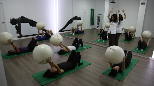 Clínica de Fisioterapia y osteopatía en Granada ️ Bonadea. Fisioterapeuta en Granada - Osteópatas en Granada.