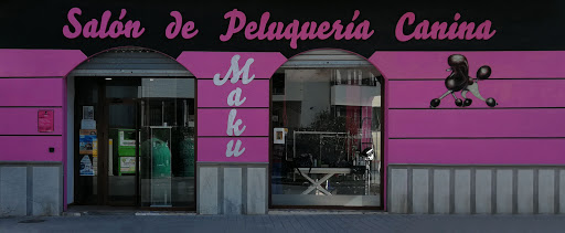 Salón de Peluquería Canina Maku